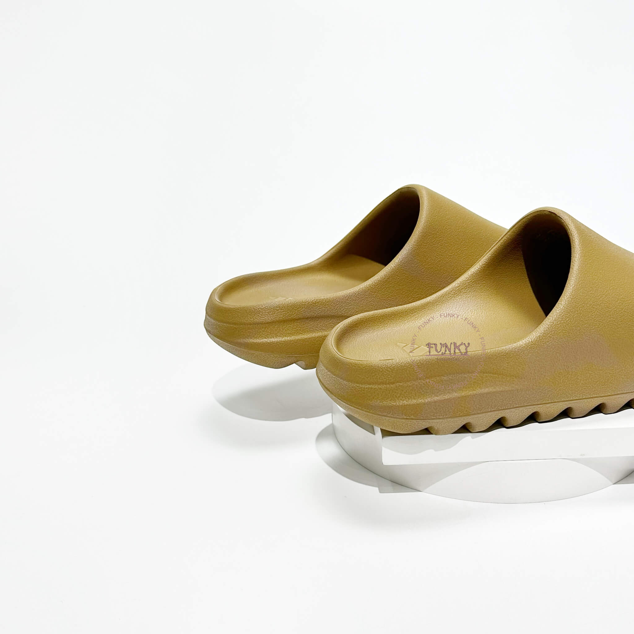 Dép Yeezy Slide ‘Ochre’ Cao Cấp Vân Nhám