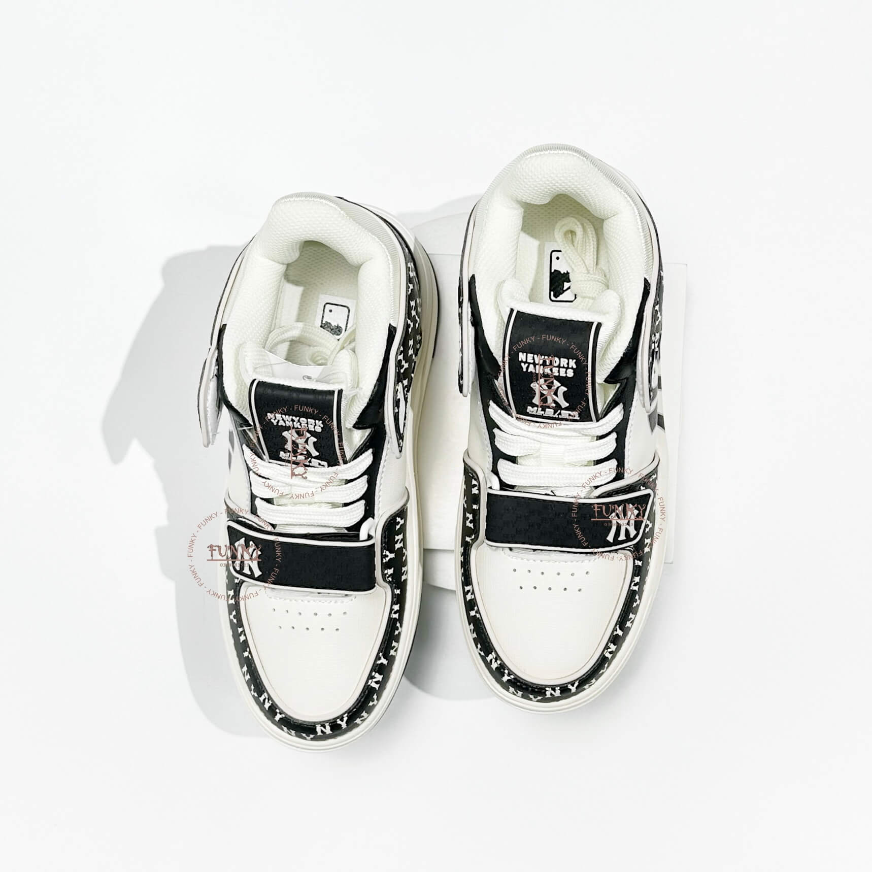 Giày M L B Chunky Liner Mid Denim NY Đen Cao Cấp