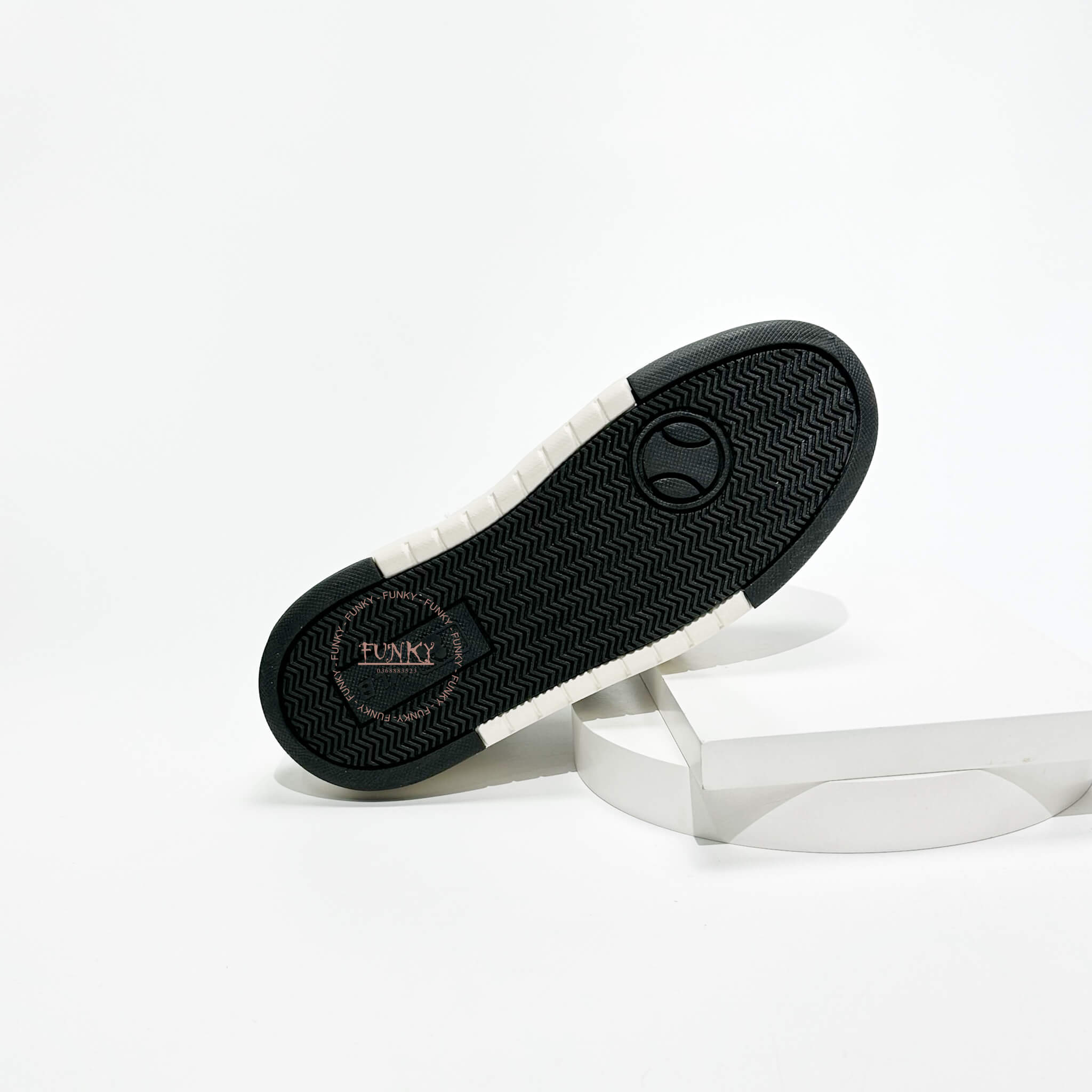 Giày M L B Chunky Liner Mid NY Đen Trắng Cao Cấp