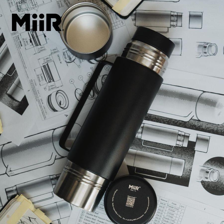 Bình giữ nhiệt Tomo 975ml