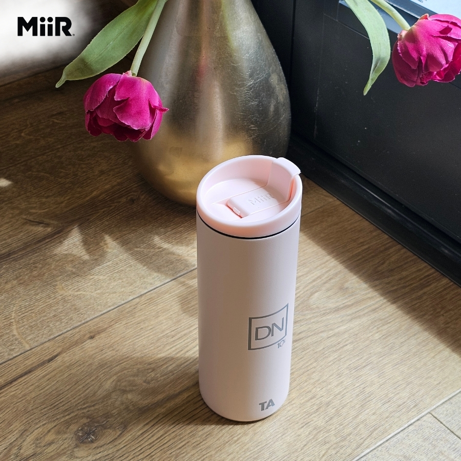 Mẫu bình giữ nhiệt khắc logo doanh nghiệp theo yêu cầu