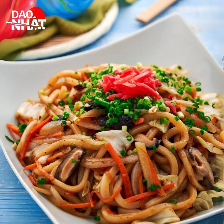 Cách nấu mì udon xào rau củ