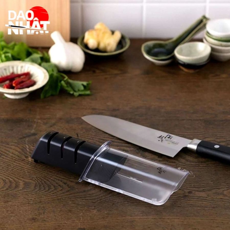 Dụng cụ mài dao hãng KAI