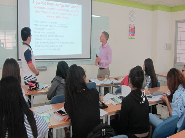 cuoc-song-han-quoc-cap-nhat-ve-quy-dinh-lam-them-ma-du-hoc-sinh-nen-biet