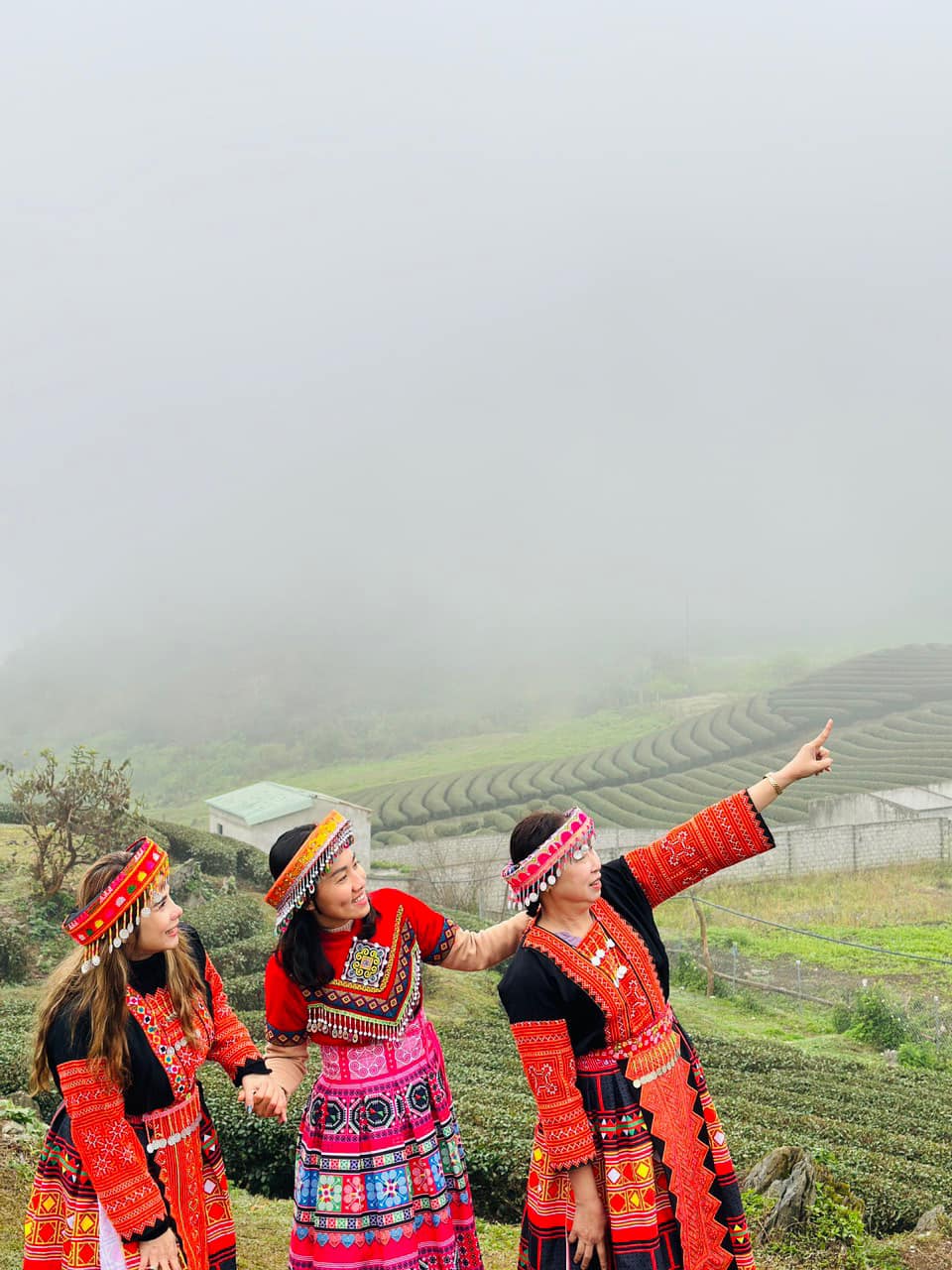 Mộc Châu “say đắm” với những con đường hình chữ S