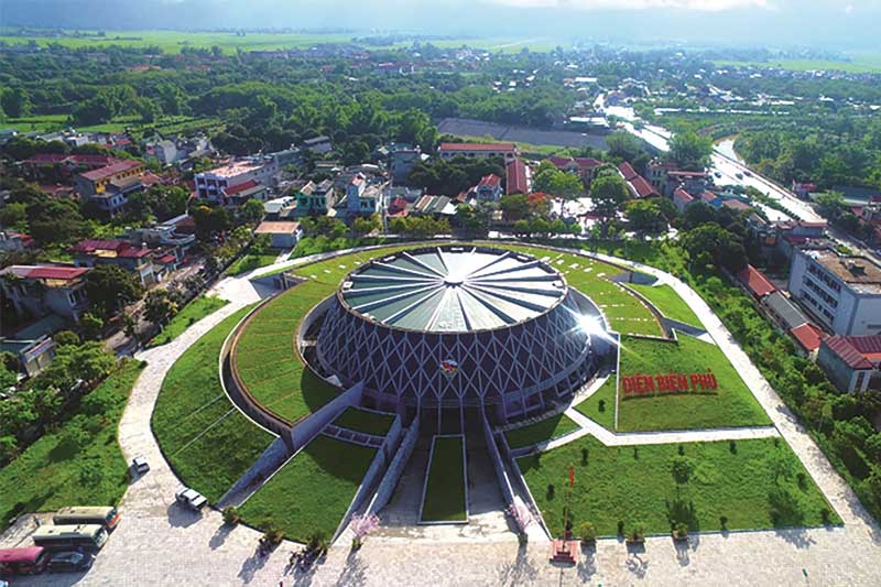 TOUR TP.HCM - HÀ NỘI - ĐIỆN BIÊN 4N3Đ