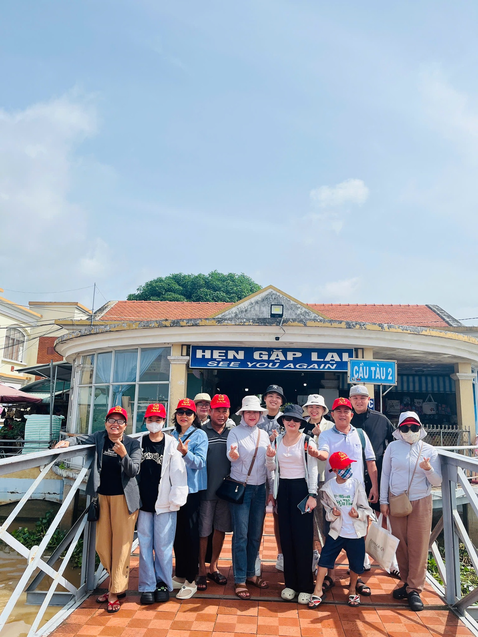 TOUR MIỀN TÂY 2N1Đ MỸ KHÁNH  | TP.HCM - BẾN TREN - MỸ THO - CẦN THƠ - MỸ KHÁNH
