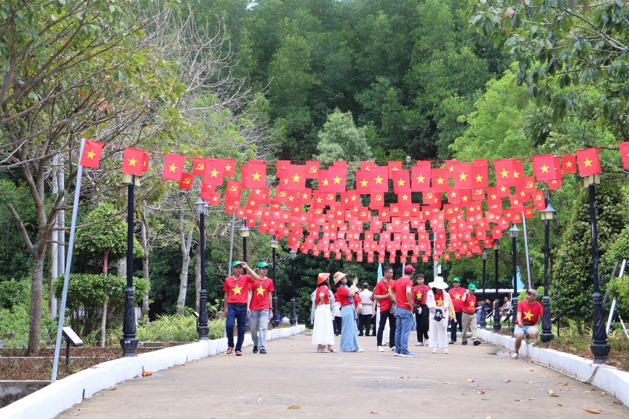 TOUR MIỀN TÂY 3N2Đ CÀ MAU| TP.HCM - BẾN TRE - CẦN THƠ - CÀ MAU - SÓC TRĂNG - BẠC LIÊU | Khởi hành: Thứ 3 và Thứ 6 hàng tuần