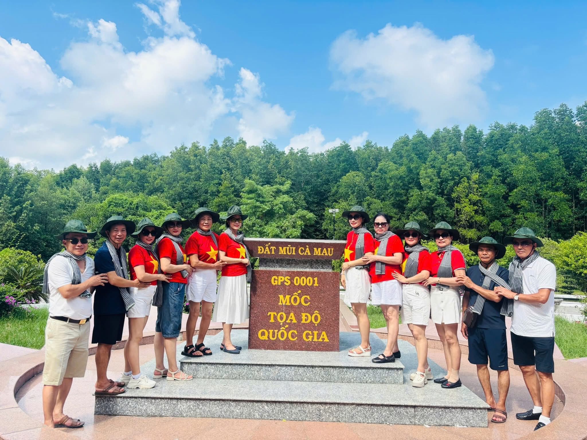 TOUR MIỀN TÂY 4N3Đ LỤC TỈNH | TP.HCM - BẾN TRE - CHÂU ĐỐC - CẦN THƠ - CÀ MAU - SÓC TRĂNG - BẠC LIÊU | Khởi hành: Thứ 2 và Thứ 5 hàng tuần