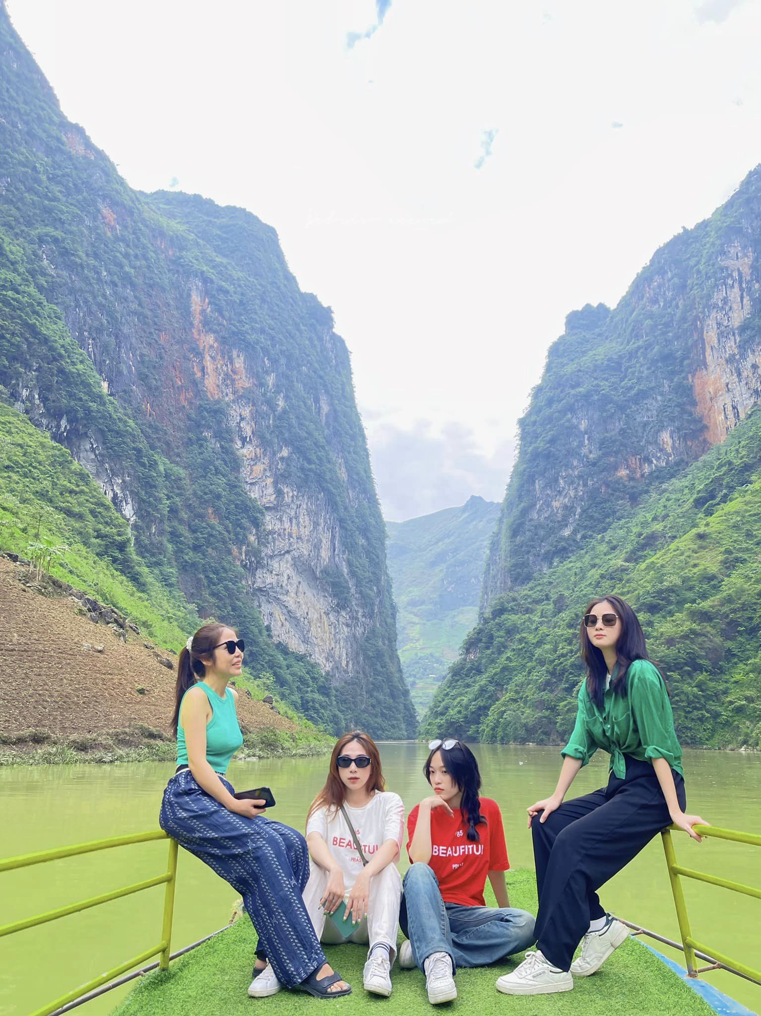 TP.HCM - HÀ GIANG - YÊN MINH - ĐỒNG VĂN 3Đ2N