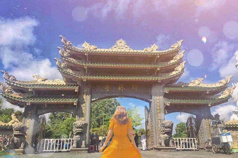 TÂY NINH – CHÙA GÒ KÉN – BUFFET ĐỈNH VÂN SƠN 1 Ngày