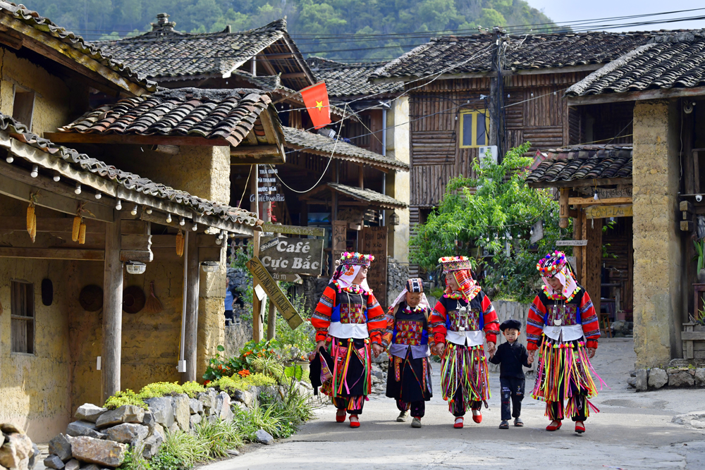 HỒ CHÍ MINH - HÀ GIANG - ĐỒNG VĂN - YÊN MINH - LŨNG CÚ  - LÔ LÔ CHẢI  4 NGÀY 3 ĐÊM | Khởi hành: thứ 5 hàng tuần từ TP HỒ Chí Minh