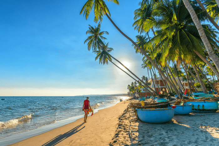 TOUR BIỂN: TP. HỒ CHÍ MINH - PHAN THIẾT - MŨI NÉ -  BIKINI BEACH – PINEAPPLE BEACH  - BÀU TRẮNG  2N1Đ | Khởi hành thứ 7 hàng tuần