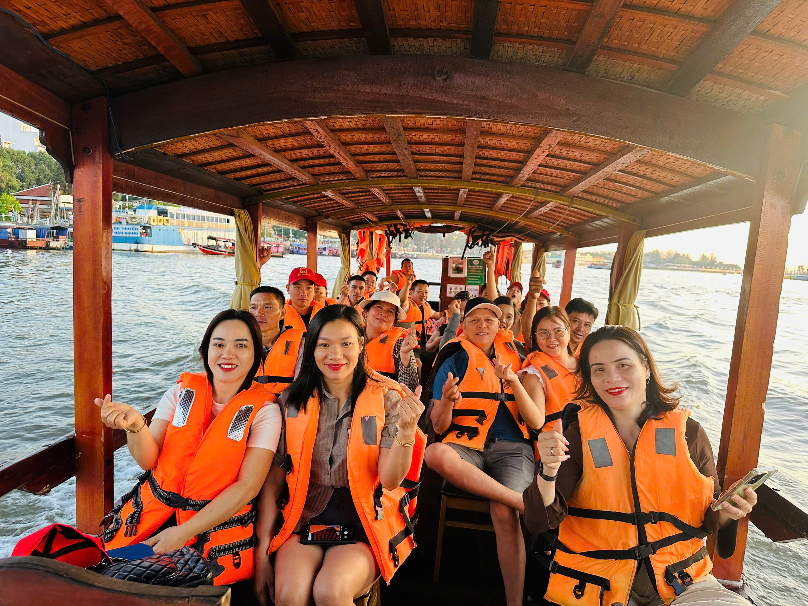 TOUR MIỀN TÂY 2N1Đ CỒN SƠN: HCM - BẾN TRE - MỸ THO - CẦN THƠ - CỒN SƠN KHỞI HÀNH THÁNG 6-7-8