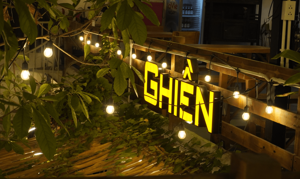 Vừa Muốn Không Gian Mở, Vừa Muốn Không Ướt Mưa: Ghiền Quán Giải Bài Toán Tiệc Tùng Thế Nào?