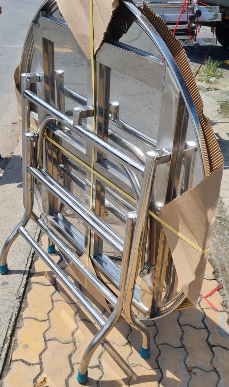 bàn tròn 1m2 inox 201