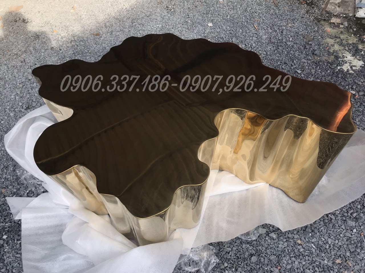 LCT45-Bàn Sofa dáng gốc cây inox mạ vàng