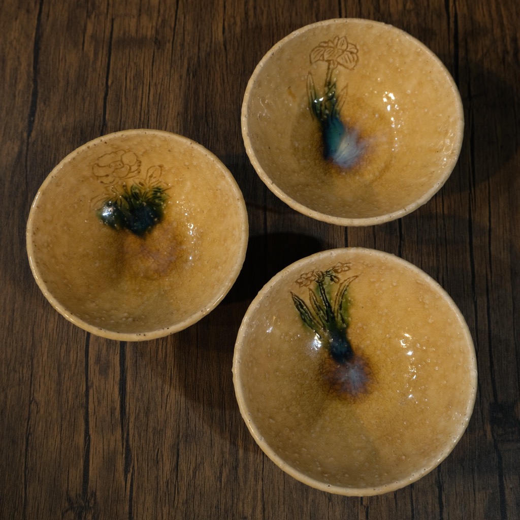 Bát cơm - Chawan, bát đánh matcha men rêu khắc hoa