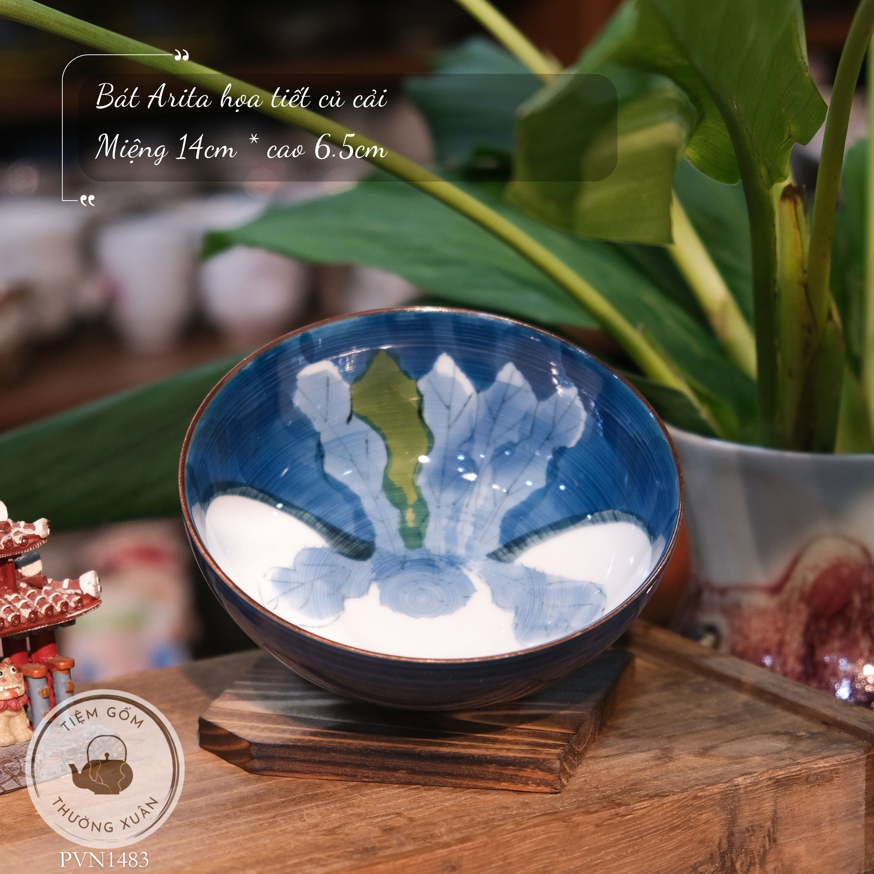 Bát Arita họa tiết củ cải