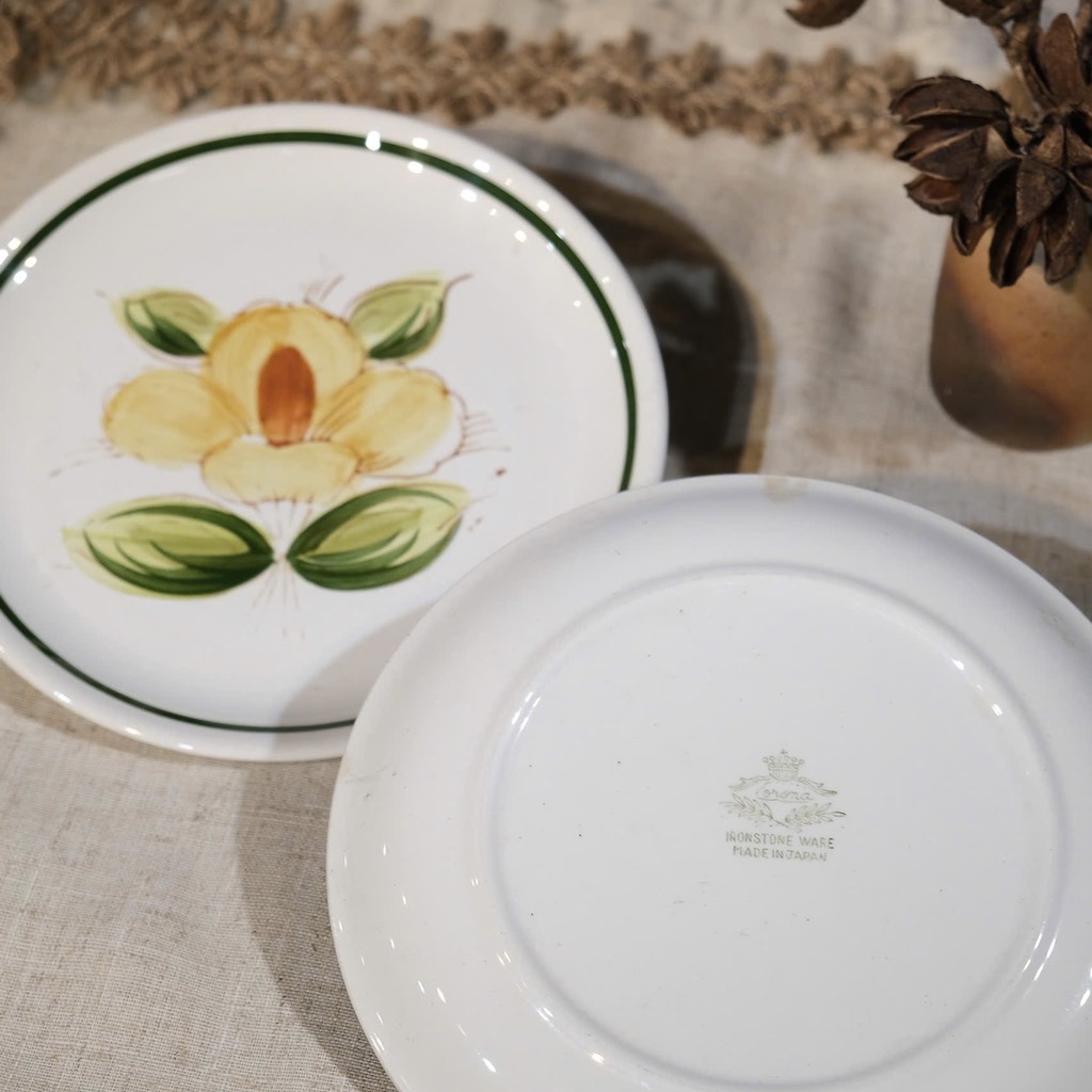 Đĩa vintage Nhật họa tiết hoa viền lục