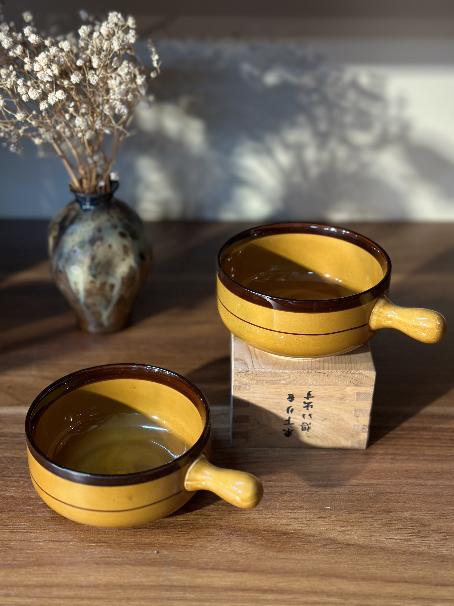 Bát mộc cà phê có quai cầm
