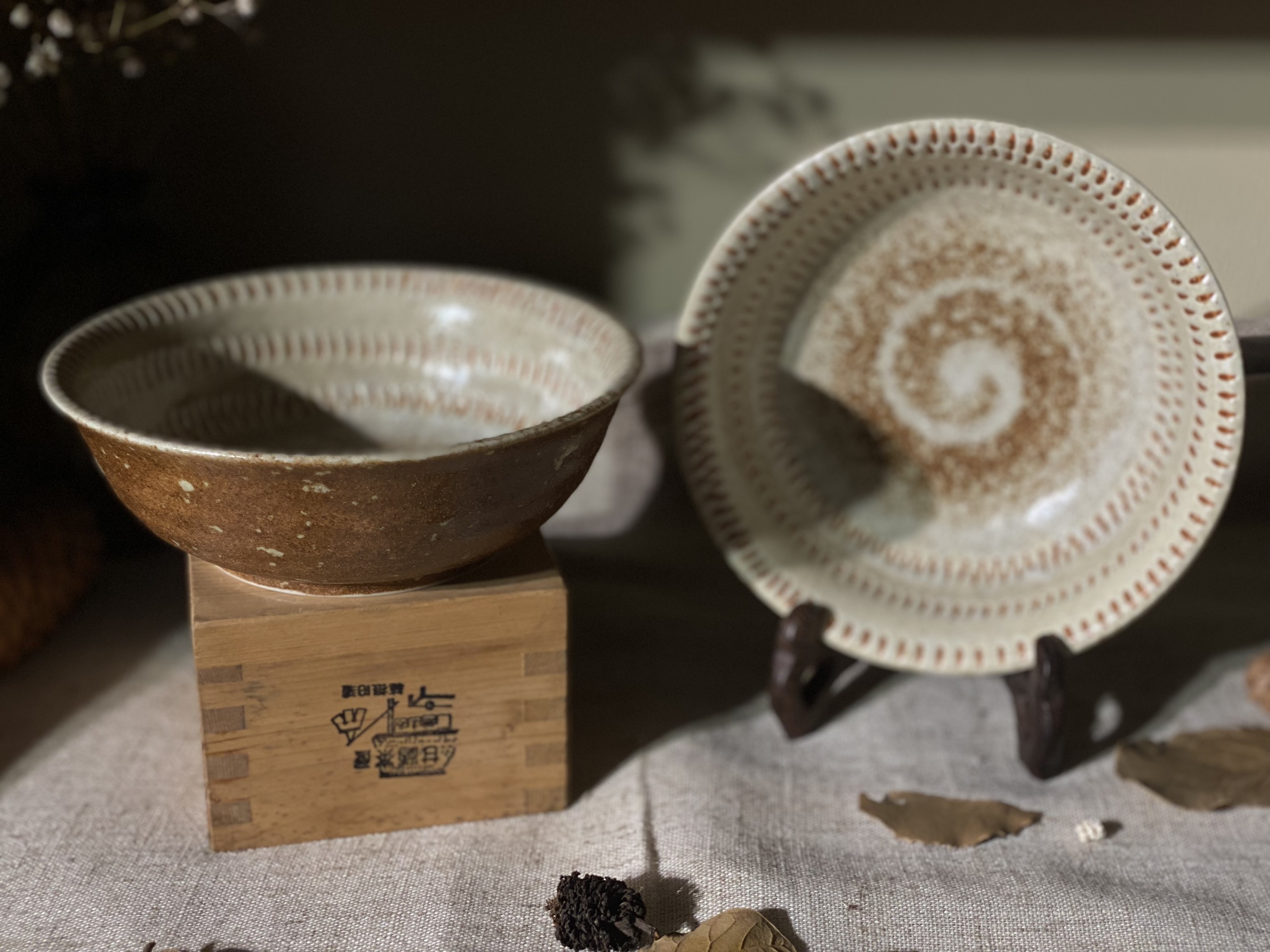 Bát nhỏ loe men đá Ontayaki