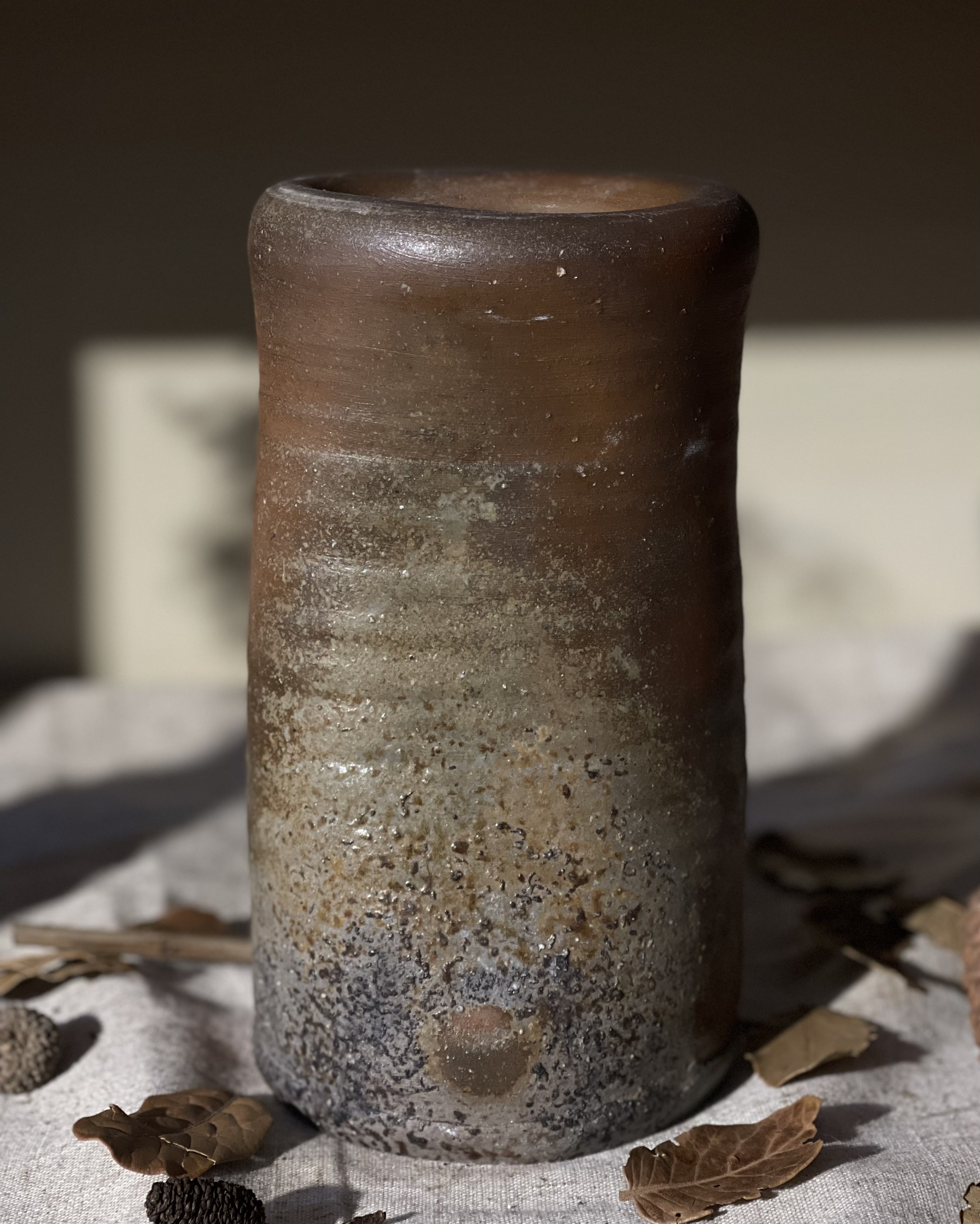 Bình Bizen vuốt tay méo mó Wabi Sabi hoả biến