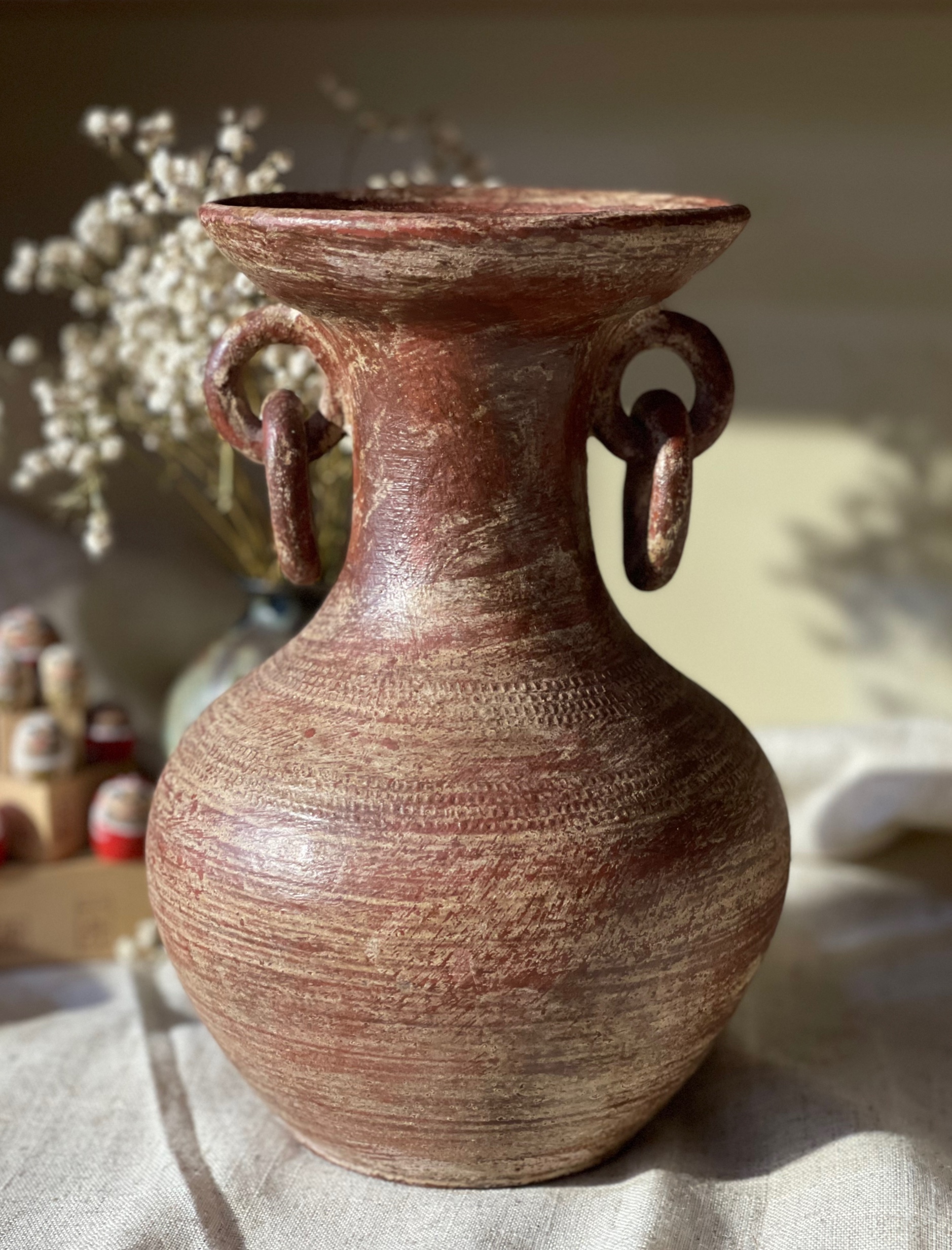 Bình gốm hút lộc hai tai cách điệu