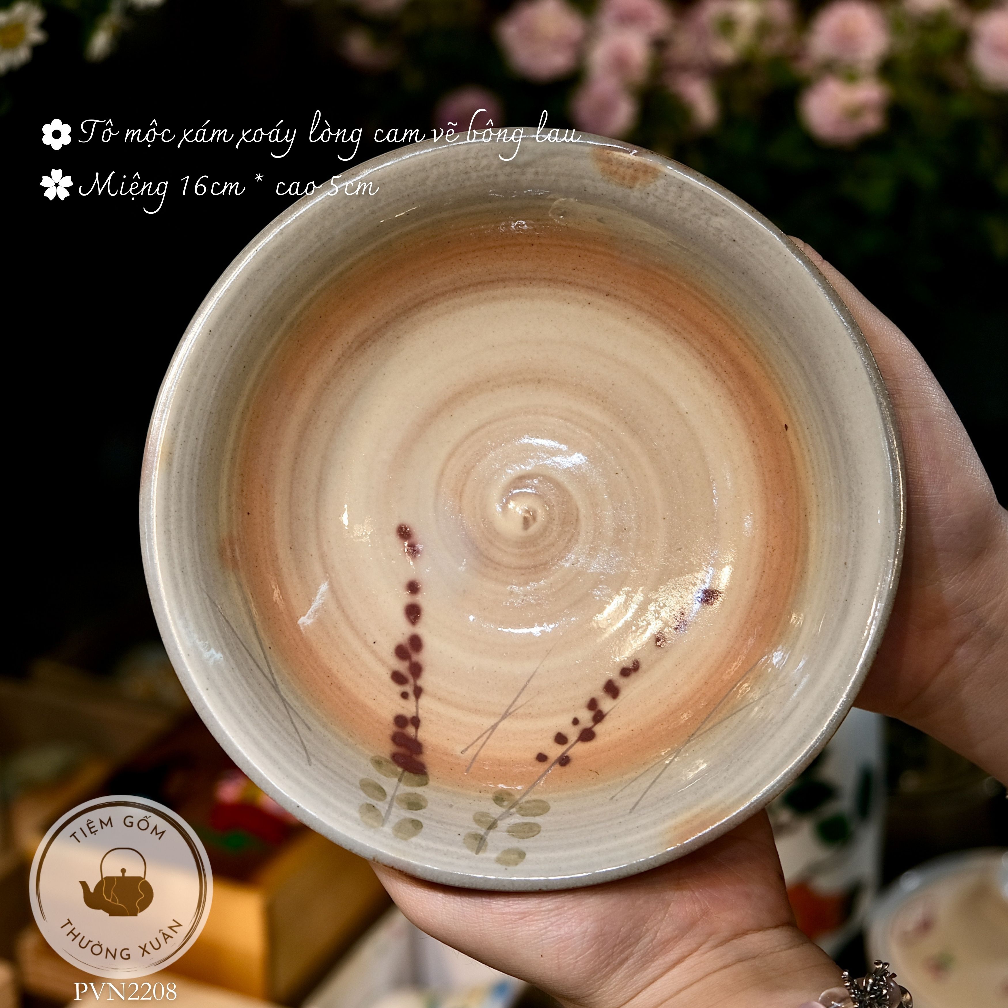 Đĩa Hagi xoáy lòng cam vẽ bông lau