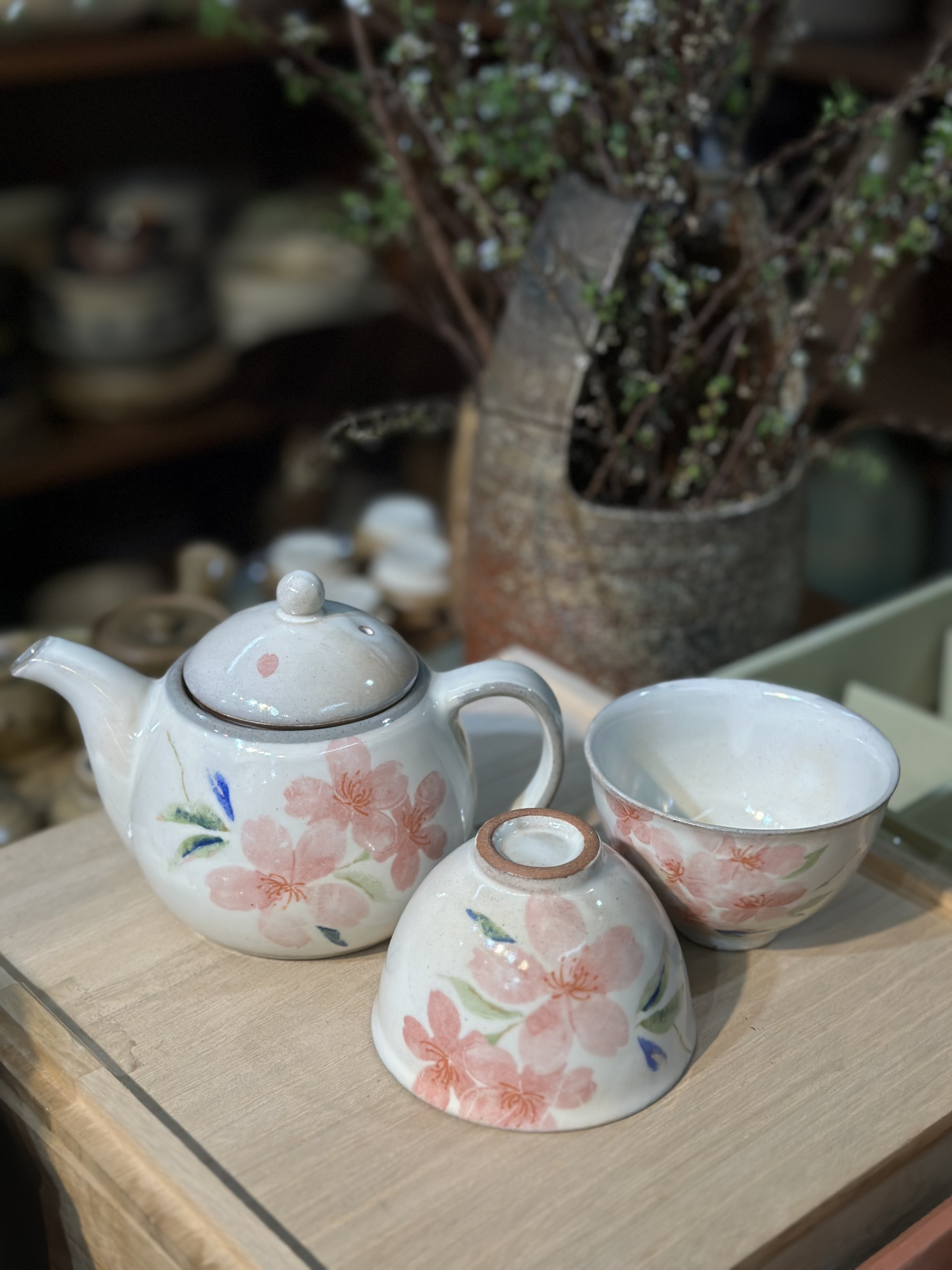 Bộ trà Kyoyaki vẽ tay hoa anh đào