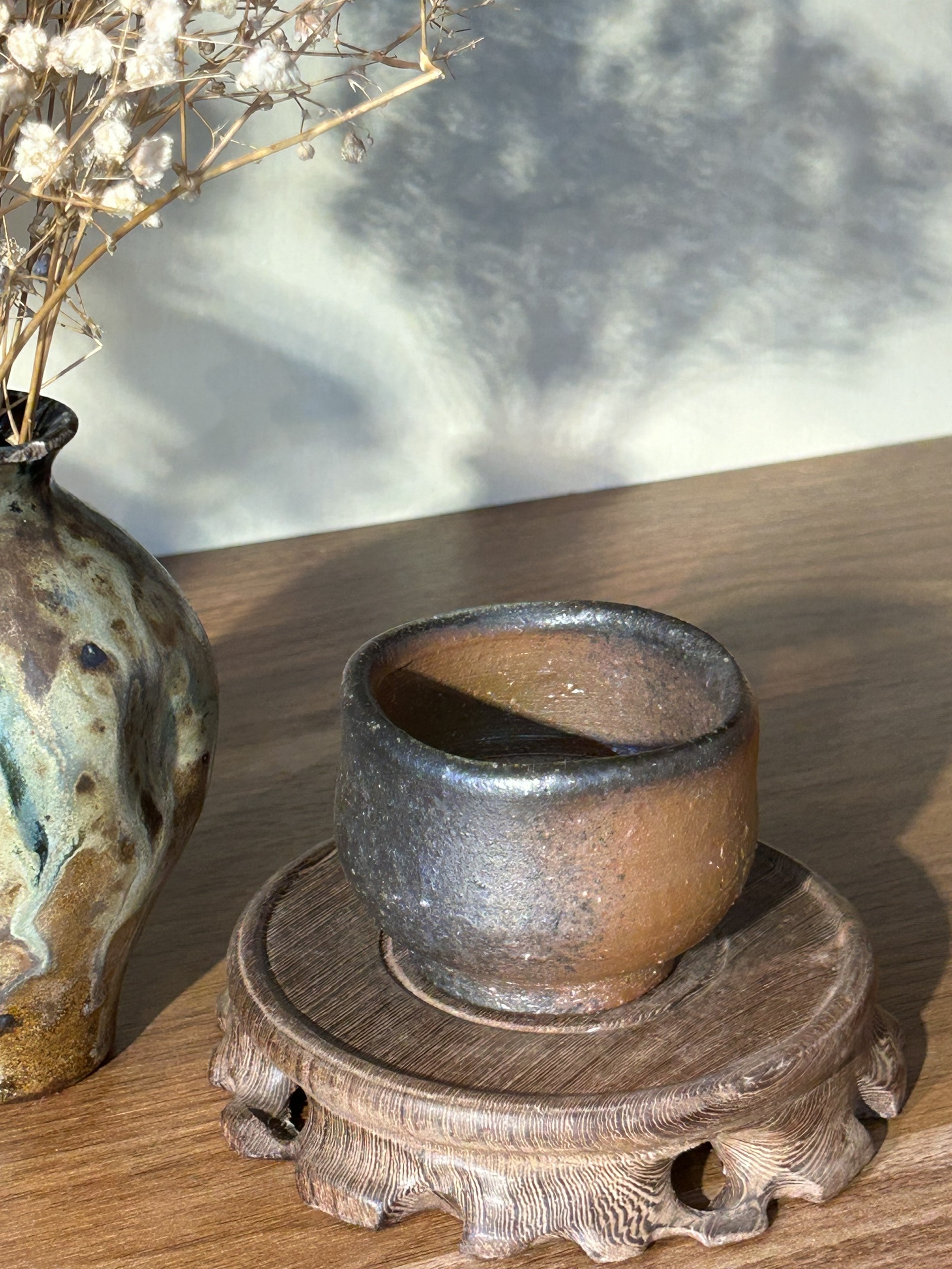 Chén bizen vẽ triện