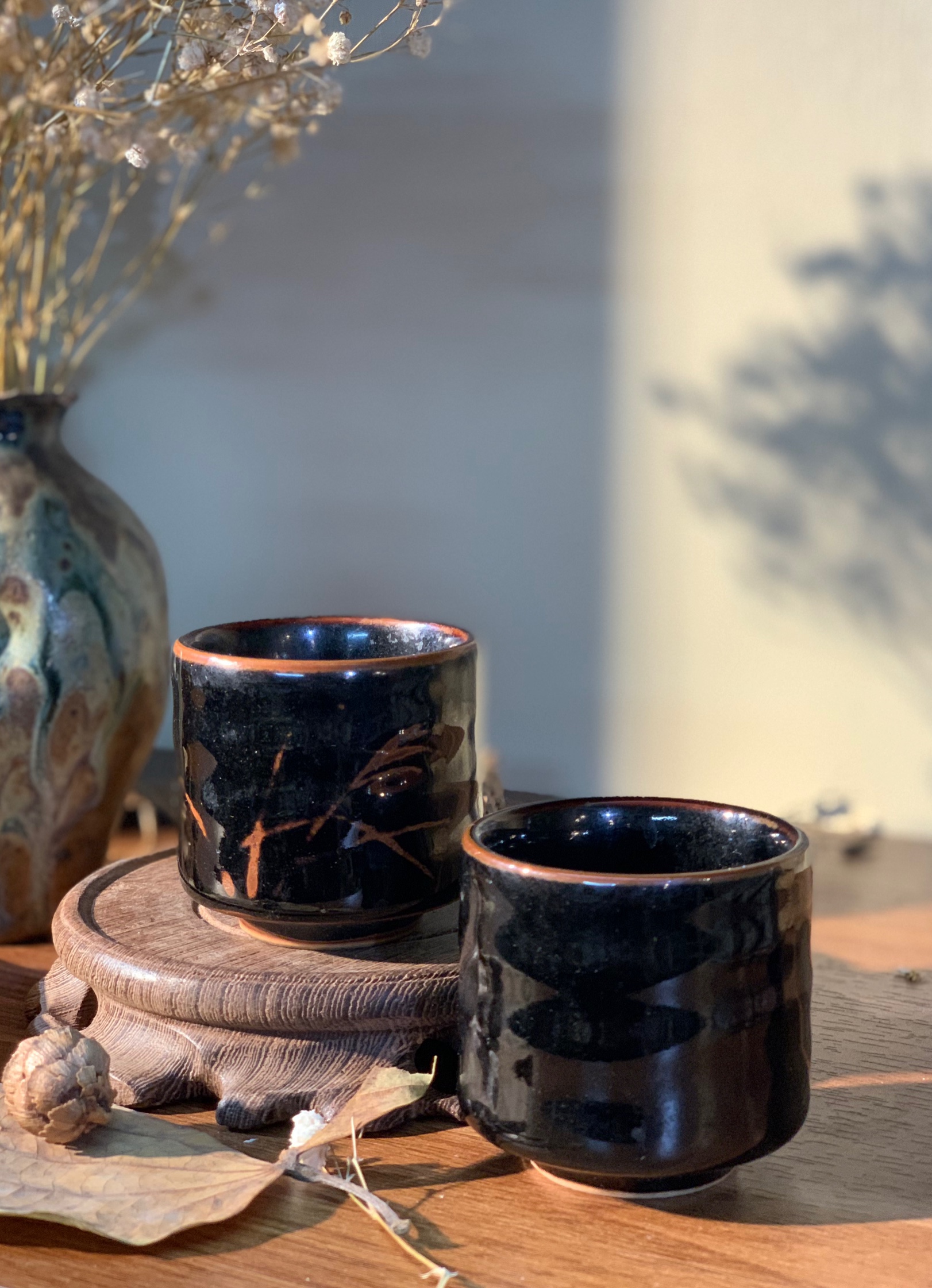 Chén rượu nhỏ mộc màu đen tuyền