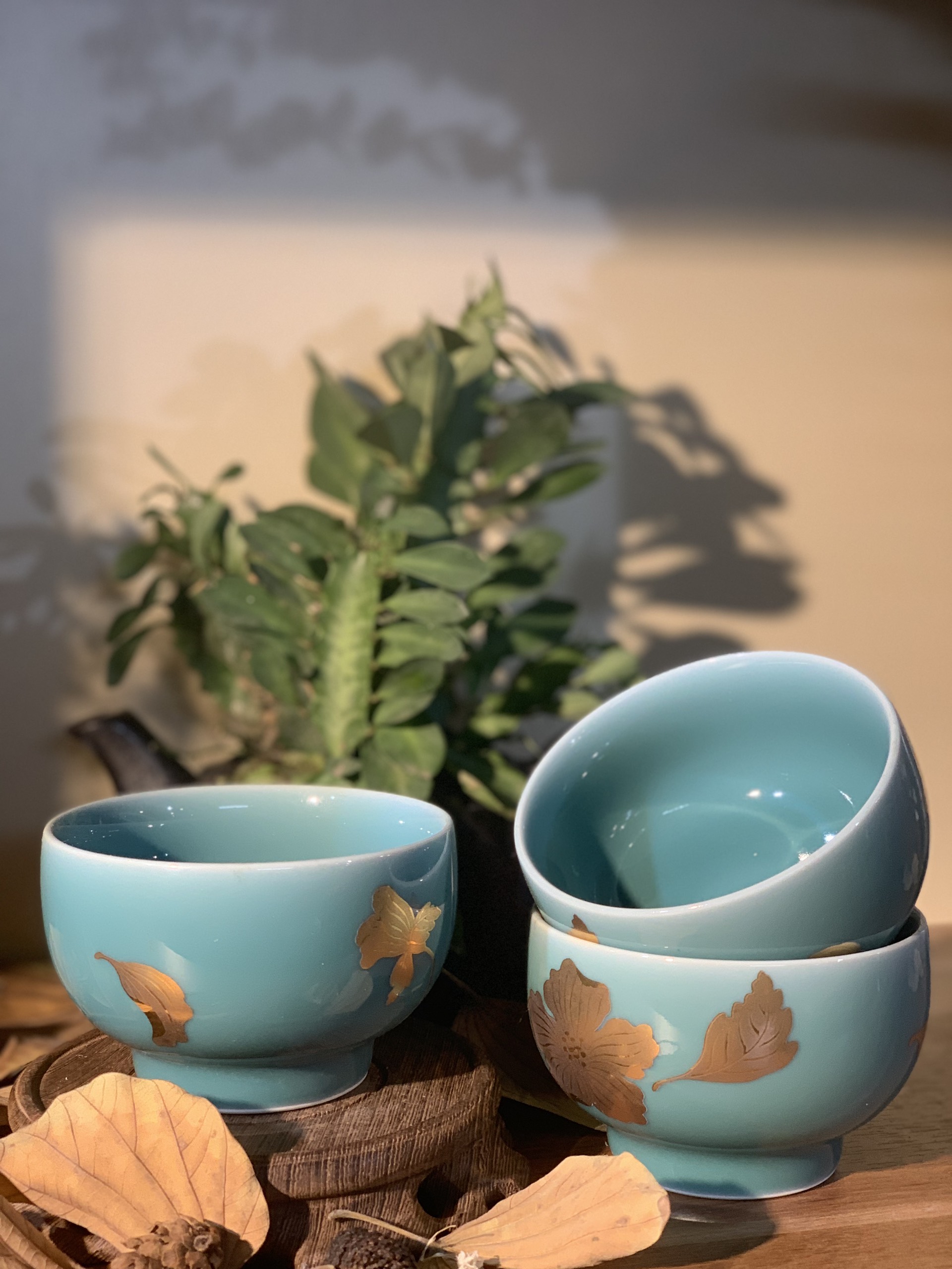 Set cốc Ombre ngọc bích họa hoa vàng