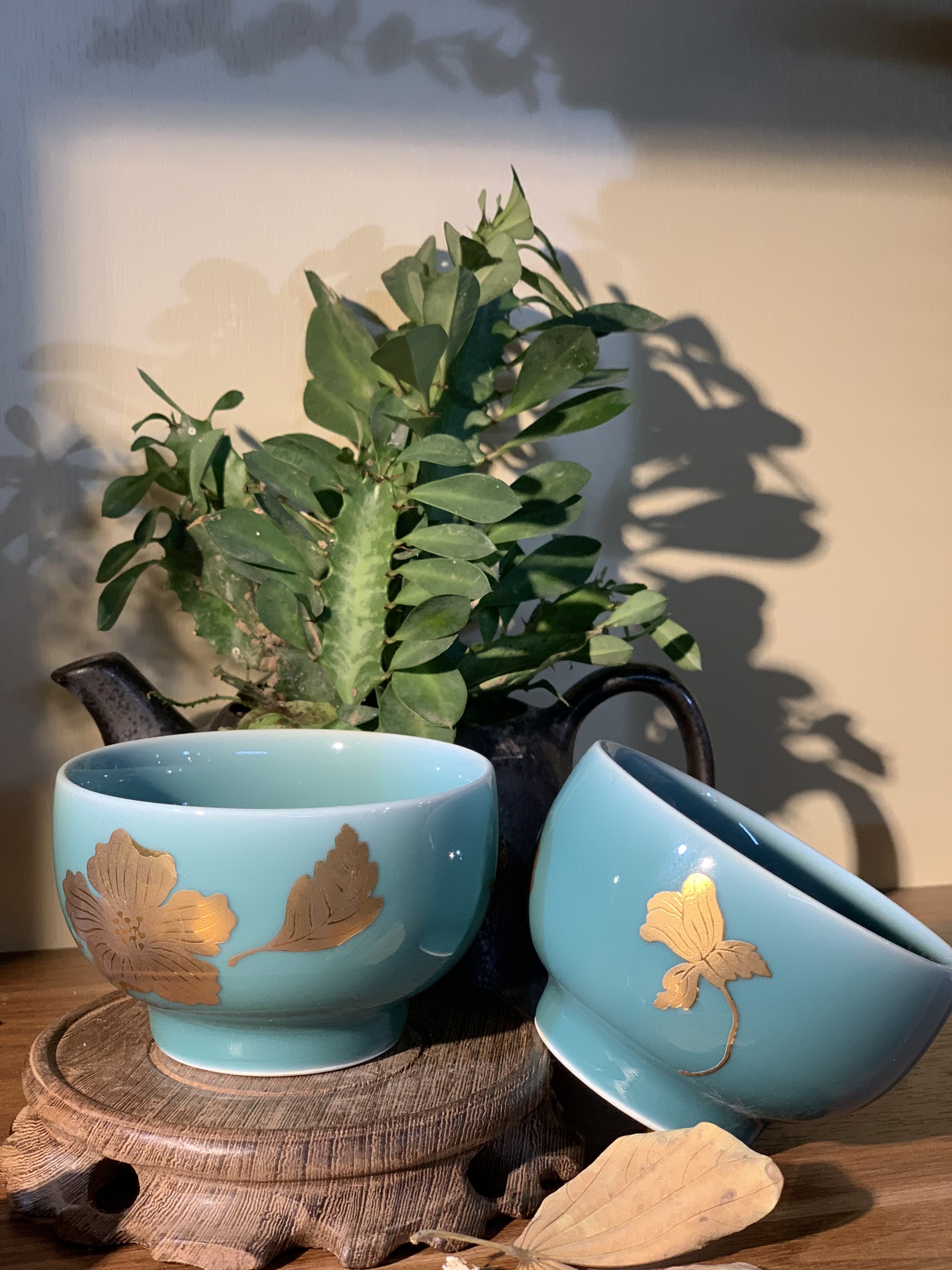 Set cốc Ombre ngọc bích họa hoa vàng