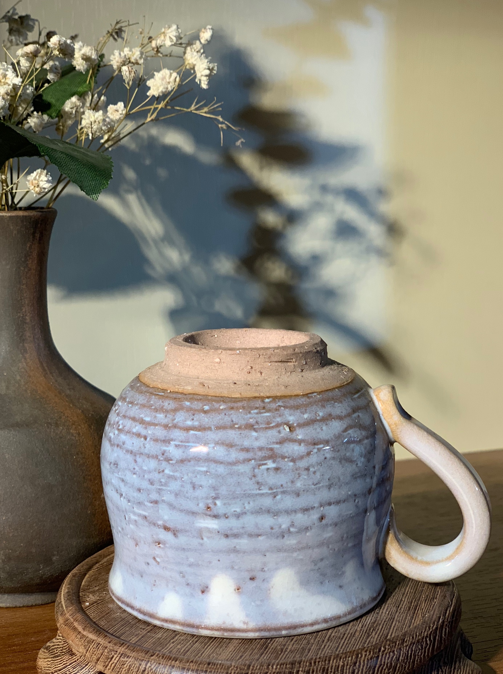 Cốc tráng men tím khoai môn vẽ viền nâu