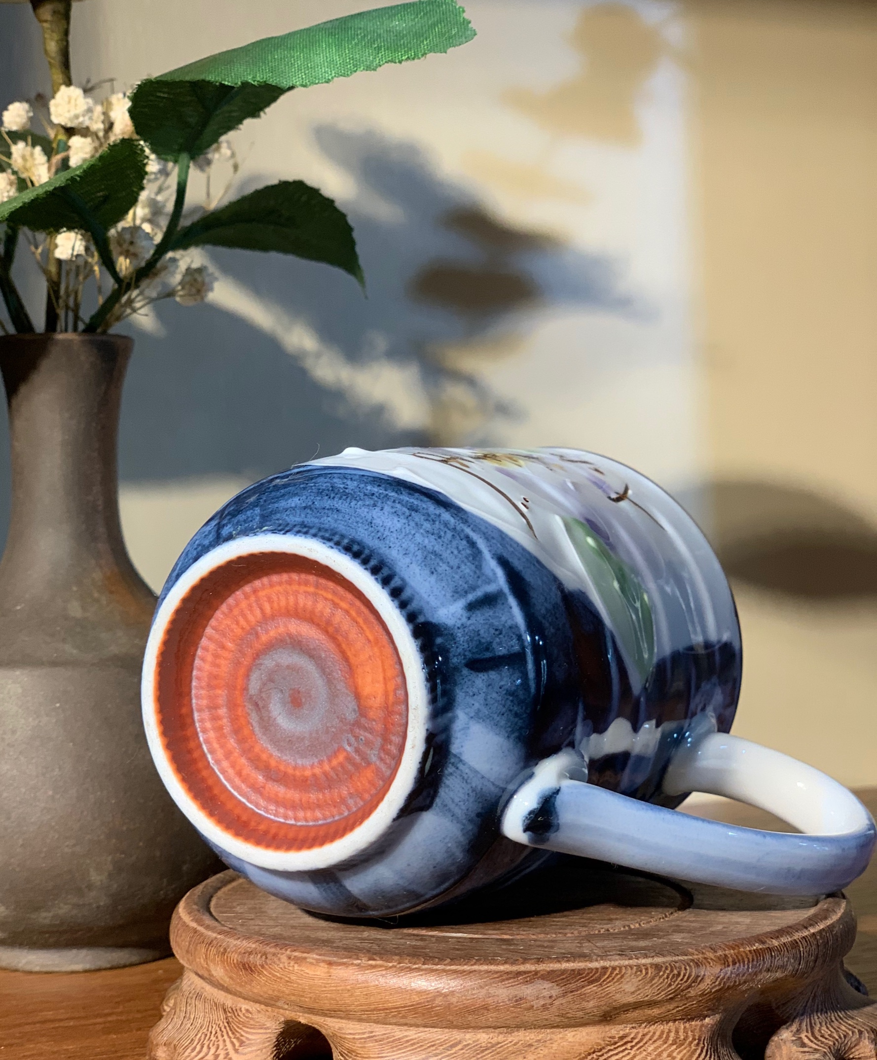 cốc mộc men lam chữ vàng khắc nổi