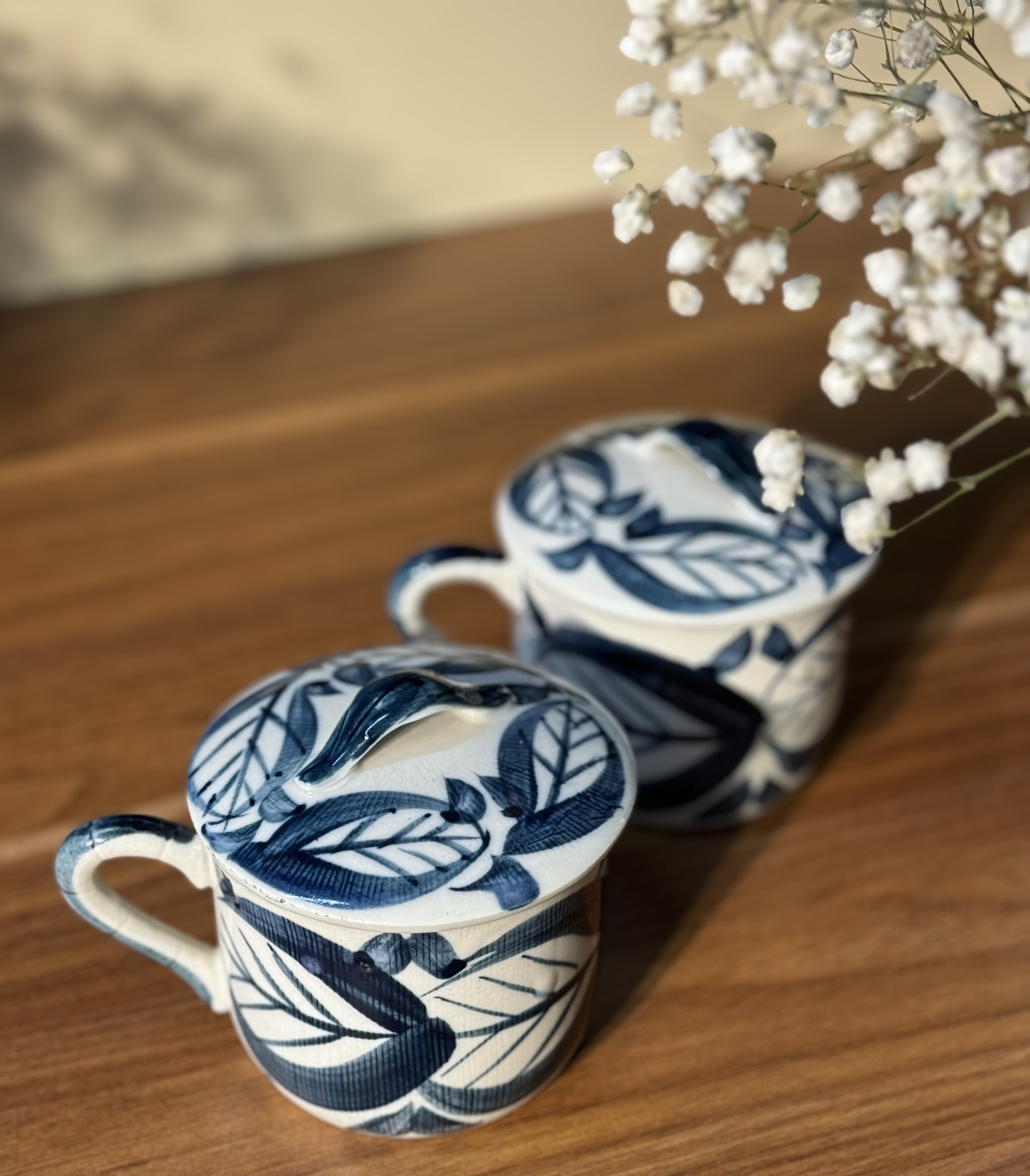 Cốc mộc vẽ lá có nắp