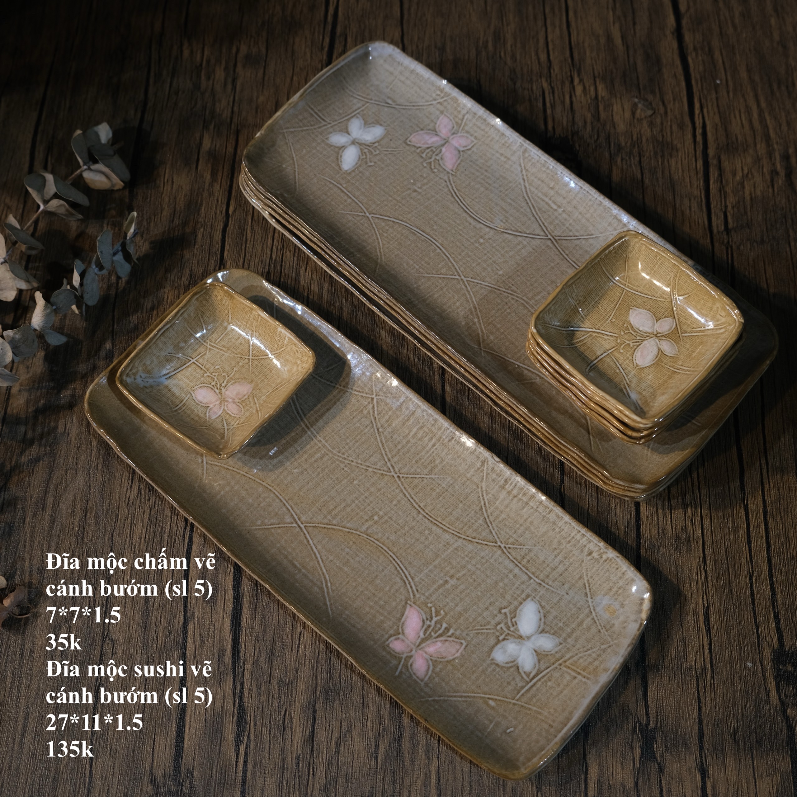 Đĩa mộc sushi vẽ cánh bướm