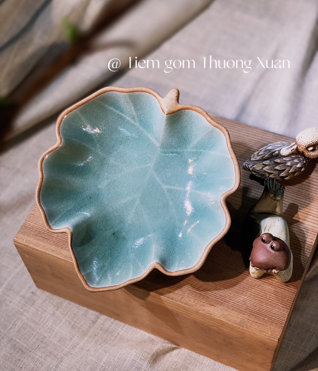 Đĩa mộc tráng men hình chiếc lá