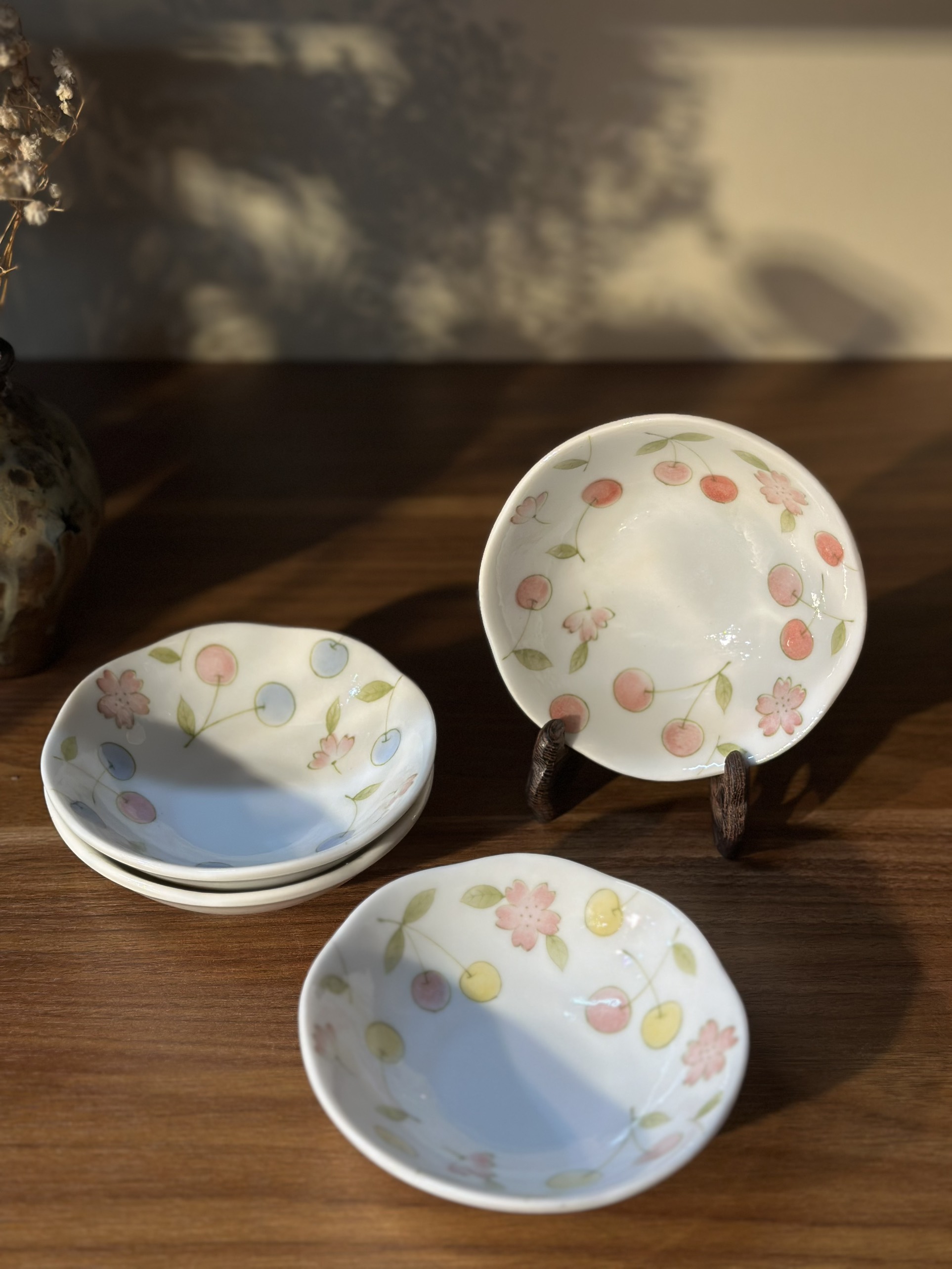 Đĩa chấm quả cherry dễ thương