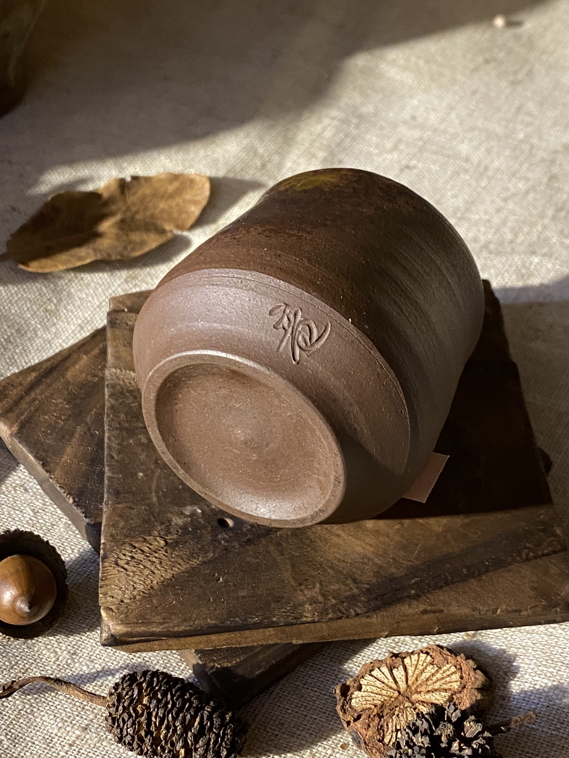 Ly trà Bizen vuốt tay Wabi Sabi