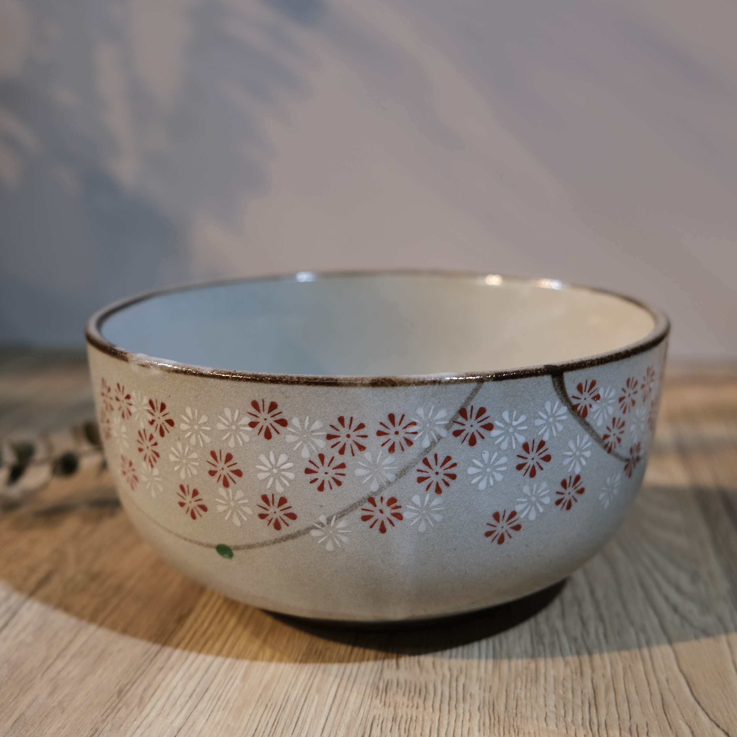 Tô mộc men xám vẽ hoa đào ( triện ký đáy )