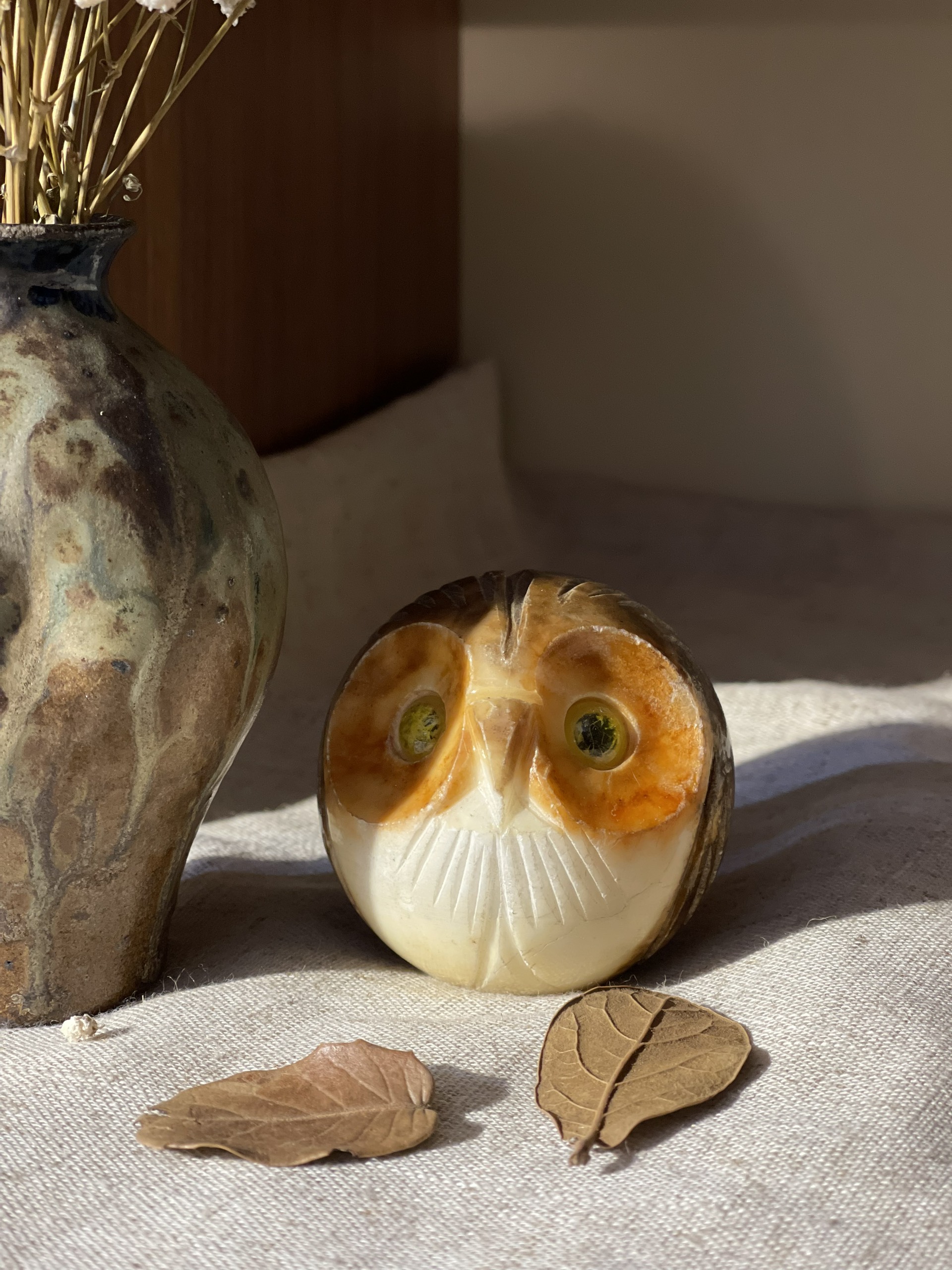 Tượng cú decor, chặn giấy bằng đá nguyên khối size lớn