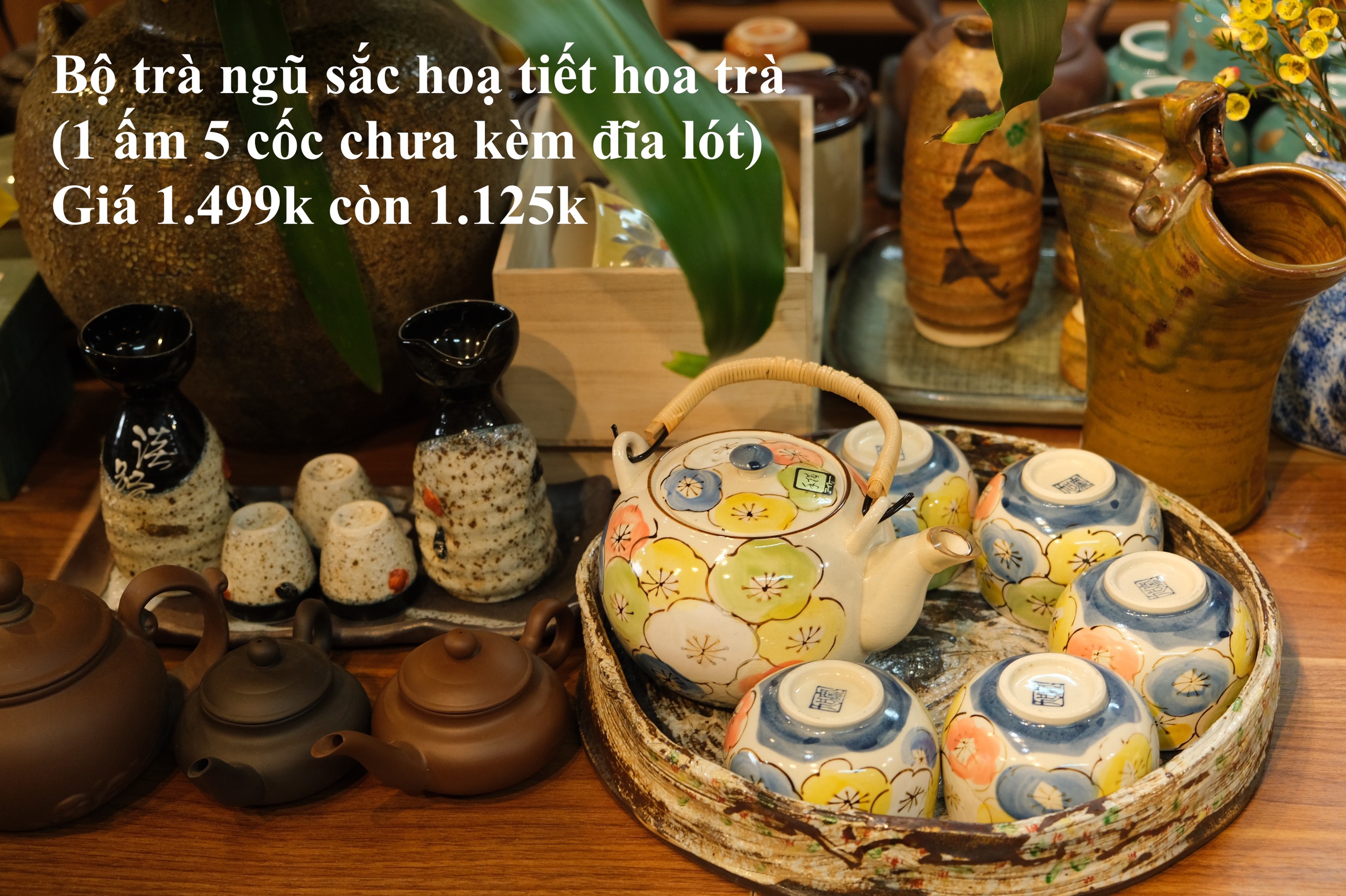 Bộ trà ngũ sắc họa tiết hoa trà