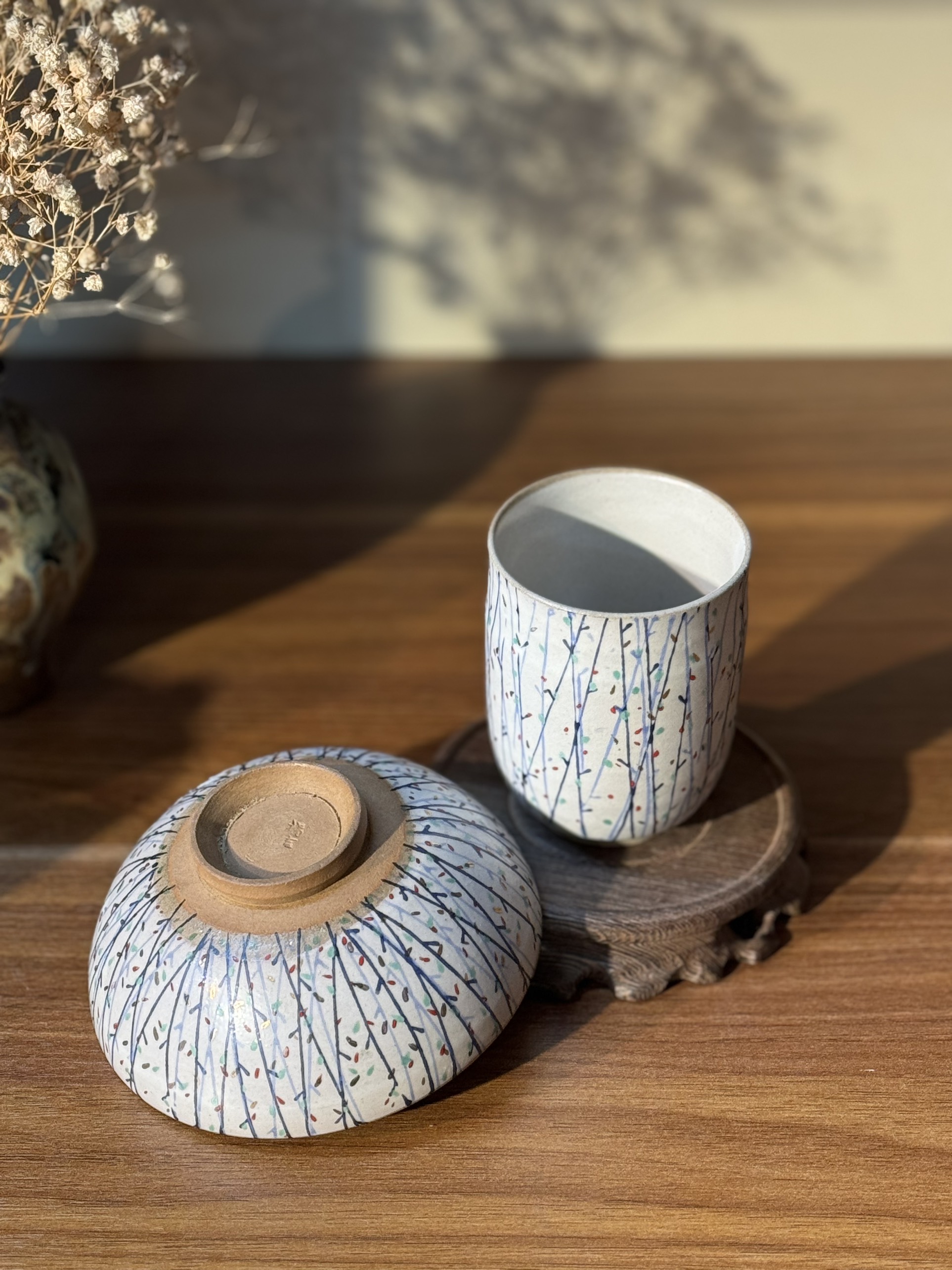 Set mộc men sữa cành hoa nhí điểm vàng (bát + cốc)