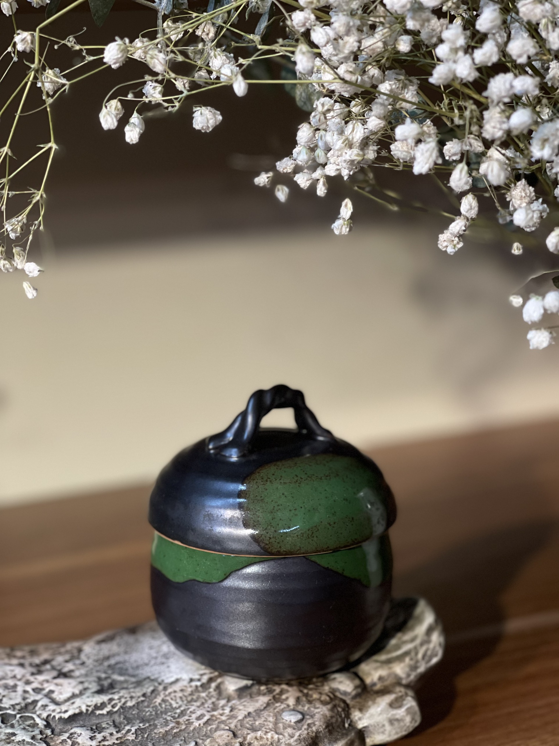 Hũ mộc tráng men xanh rêu (lỗi nhỏ ở lắp)