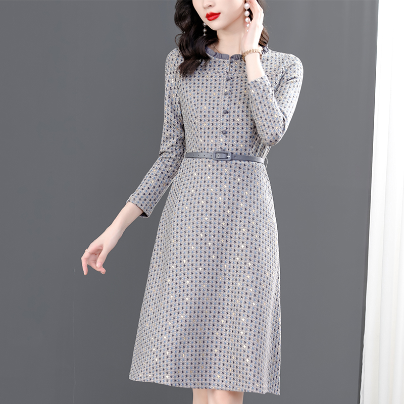 Mã B912: đầm nữ trung niên sang trọng quý phái