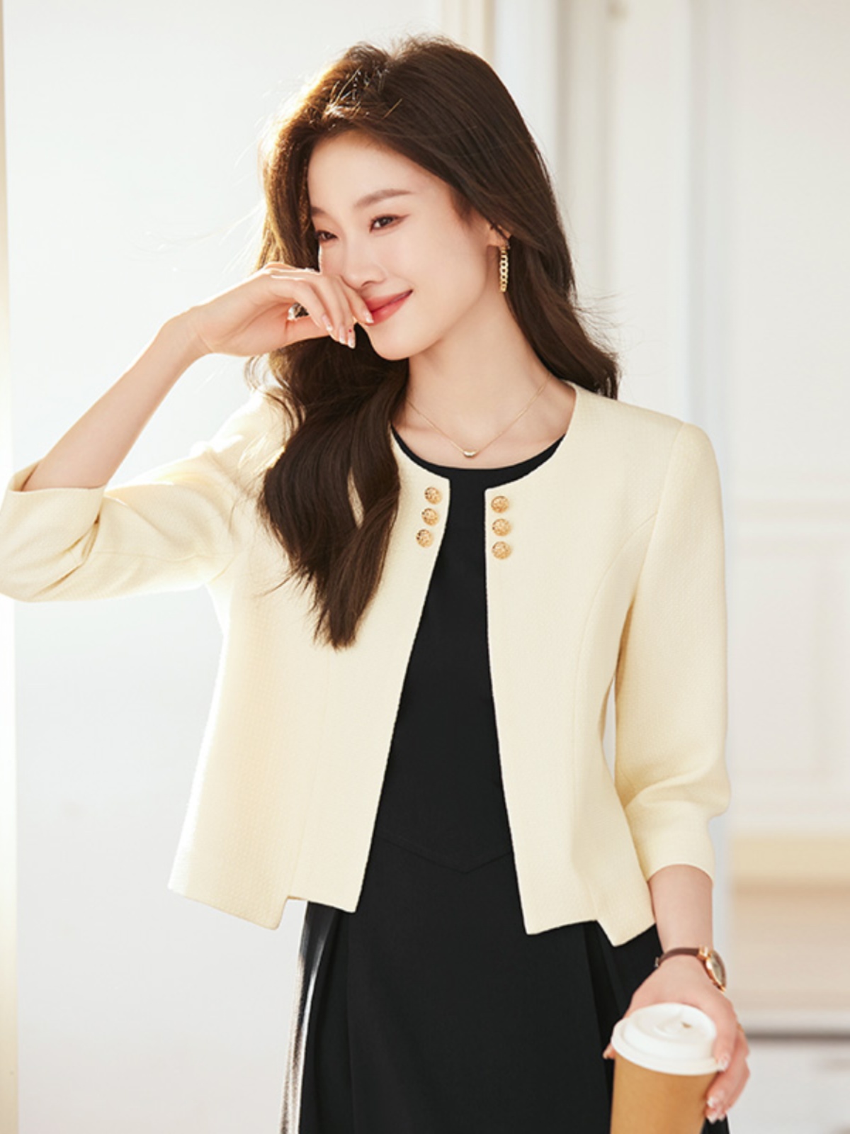 OE416: Áo khoác nữ nhỏ tay ngắn ba phần tư phong cách thời trang cho nữ