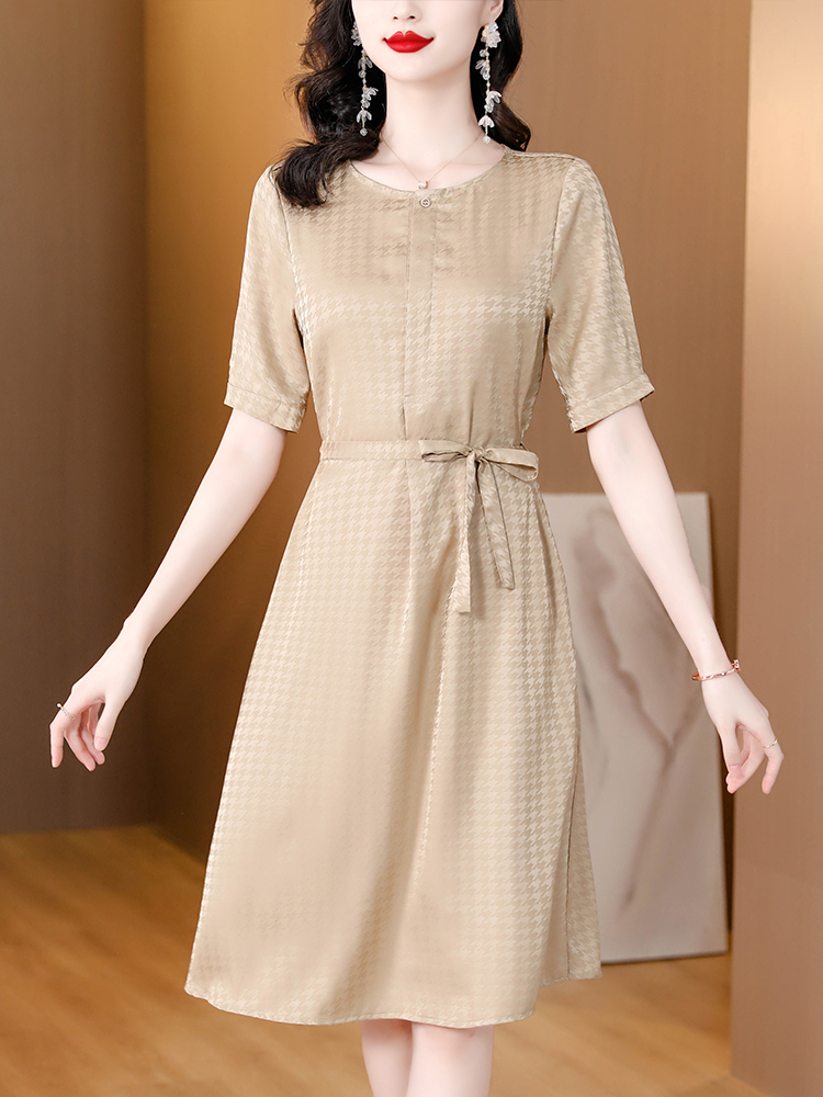 OD470: váy nữ trung niên nhẹ sang trọng có cỡ lớn cao cấp