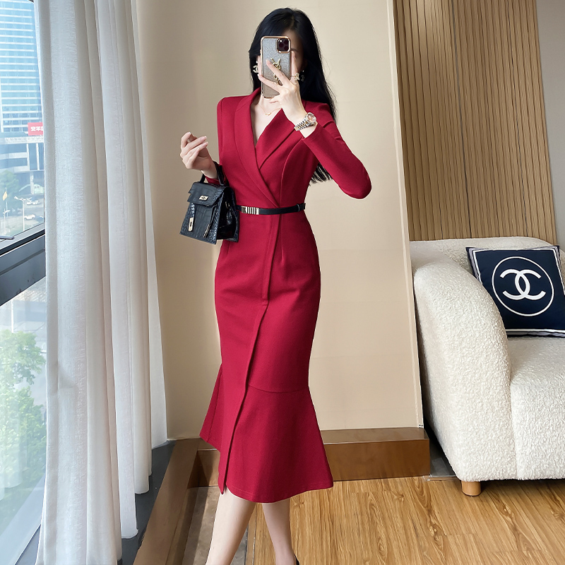 OE887: Váy dài đuôi cá thời trang công sở cao cấp
